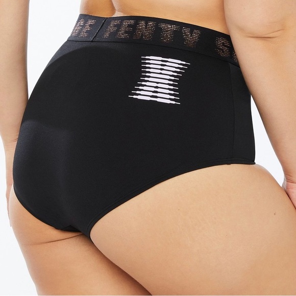 FOREVER SAVAGE SET BRALETTE 1X & FOREVER SAVAGE BOOTY SHORT 1X  (NWT) - Picture 6 of 7